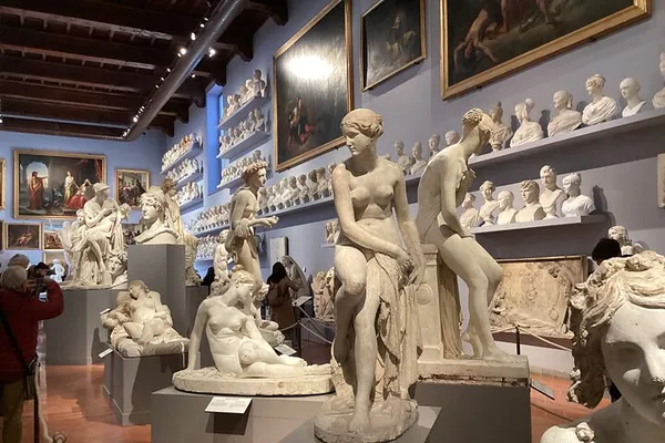 Skip the Line: Accademia Gallery Priority Entry Ticket with Audio Guide — photo 3